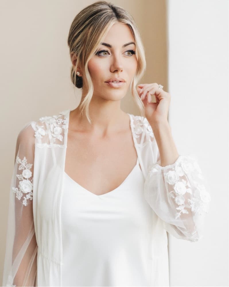 Amara Lace Bridal Robe  - Image 1