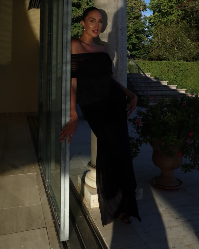 Elegant Off-the-Shoulder Gown - Image 6