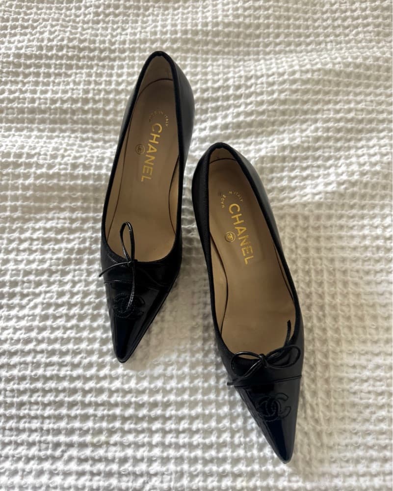 Chanel Vintage Pointed Toe Heels - Image 1