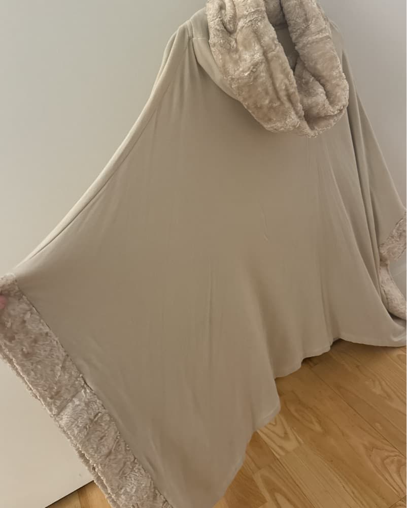 Poncho Faux Fur Trim Cream Sweater Cape - Image 2