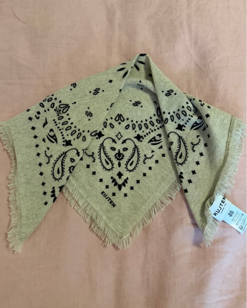 Kujten 100% Cashmere Bandana  - Image 1