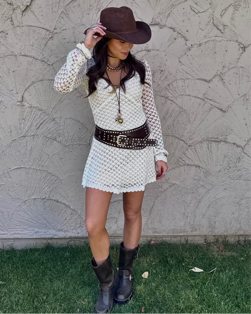 Stylish Studded Leather Belt - Image 4