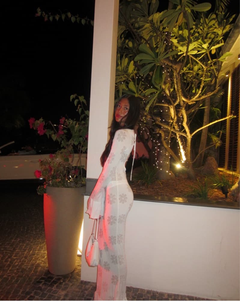 Elegant White Floral Maxi Dress - Image 2