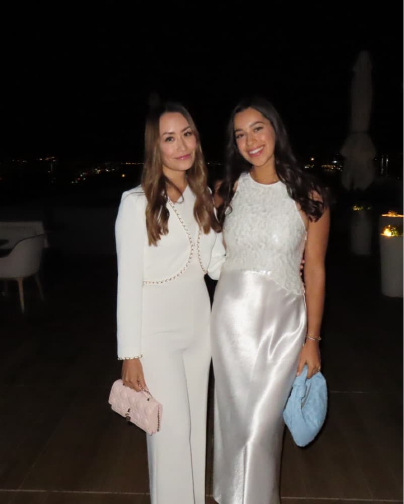 Elegant White Maxi Dress - Image 2