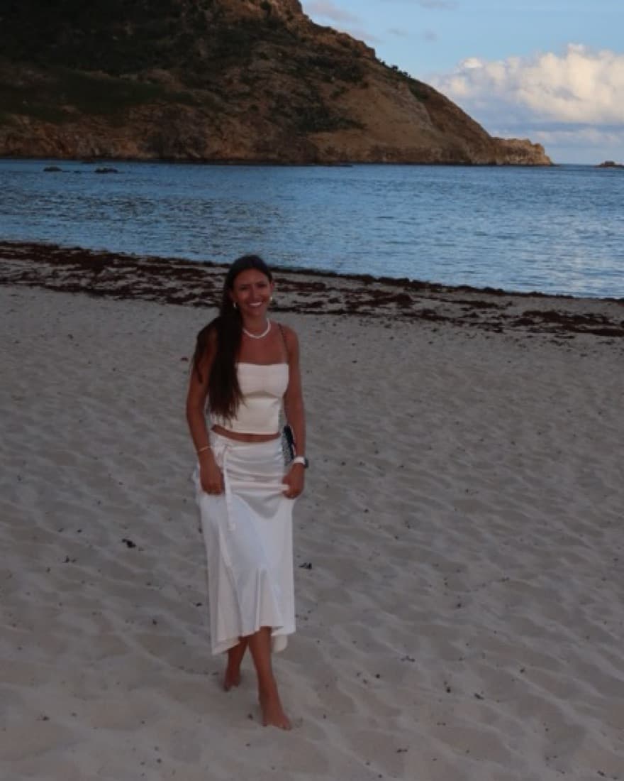Elegant White Two-Piece Satin Set - Image 2