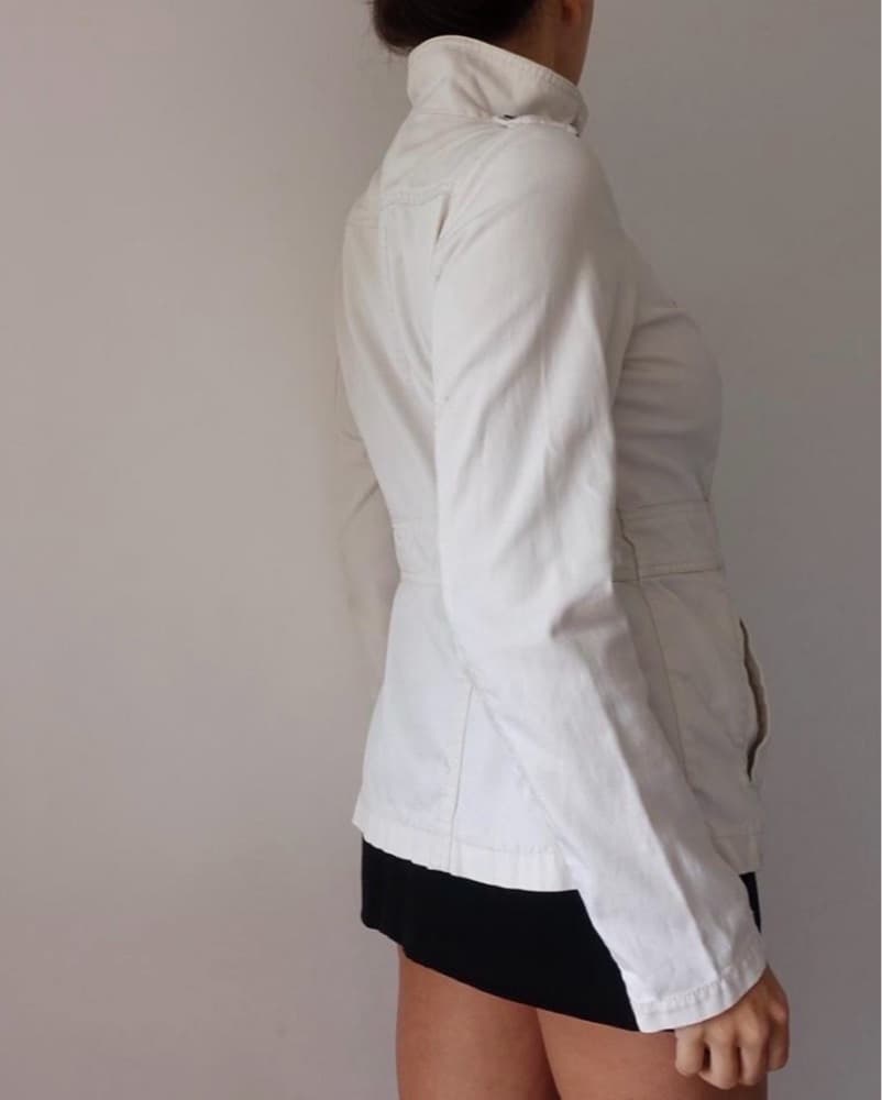 Chic Puff-Sleeve White Jacket - Image 3