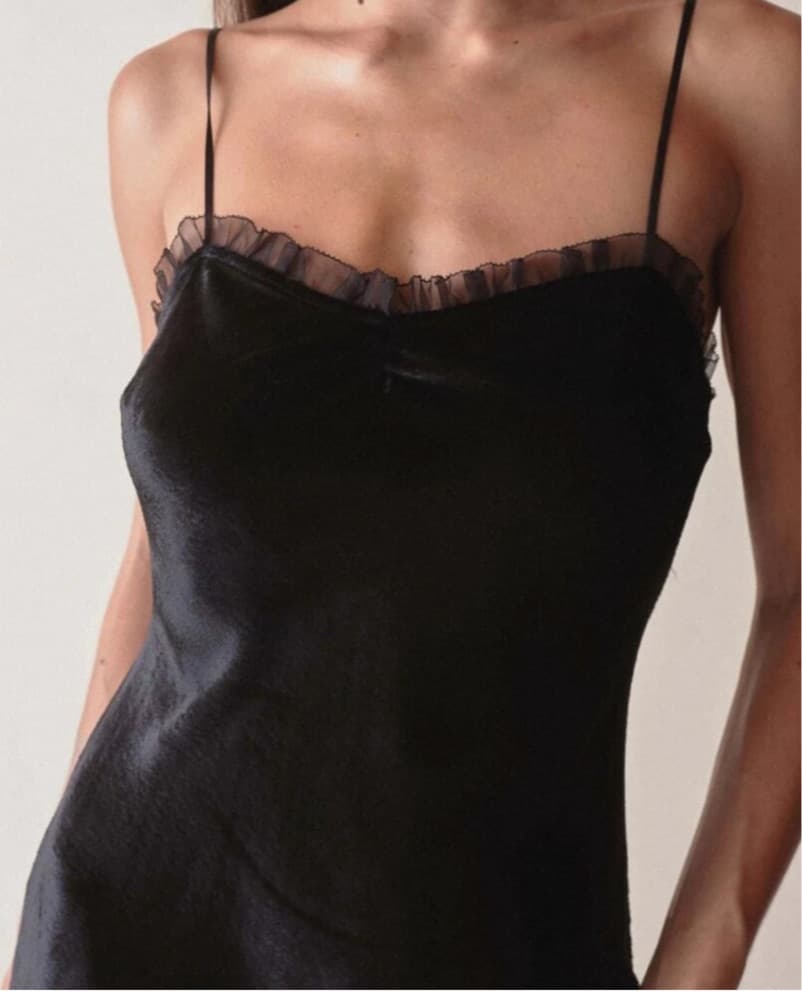 Doen Calsi Dress Rose Blush In Black - Image 3