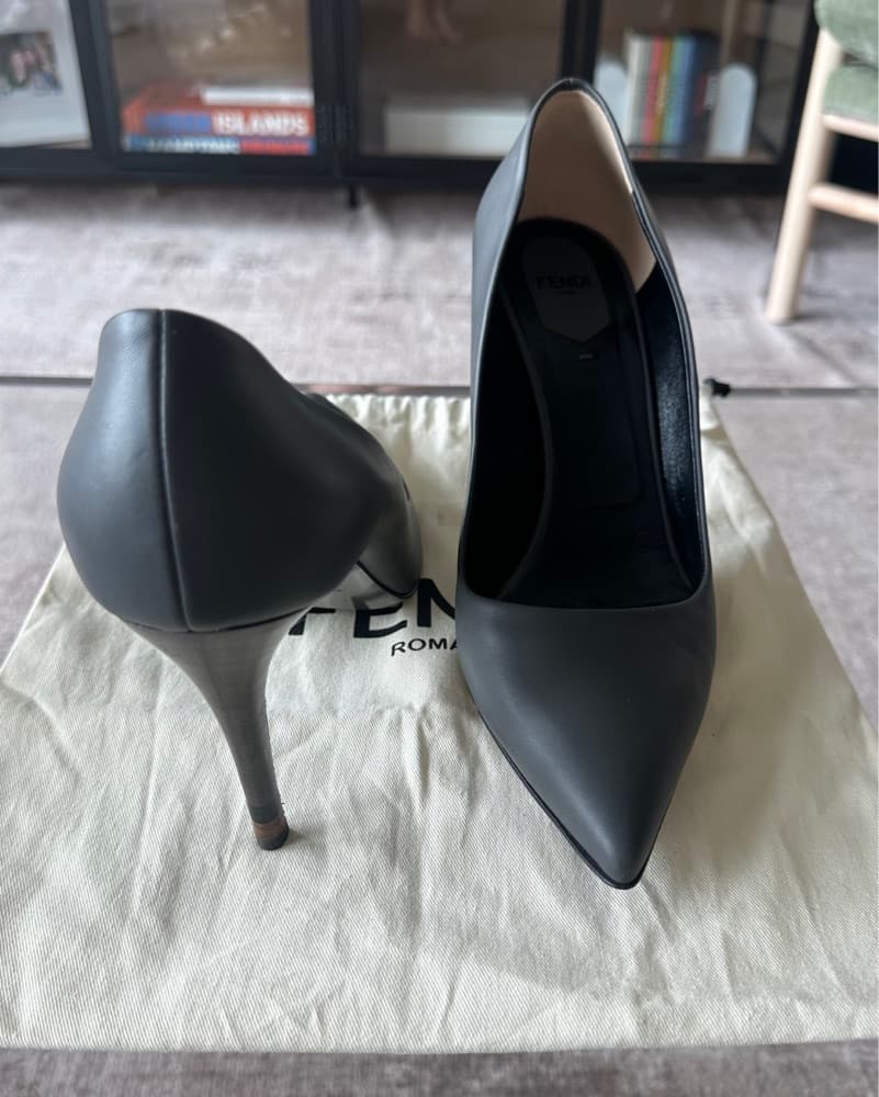 Fendi Roma Pumps Charcoal - Image 1