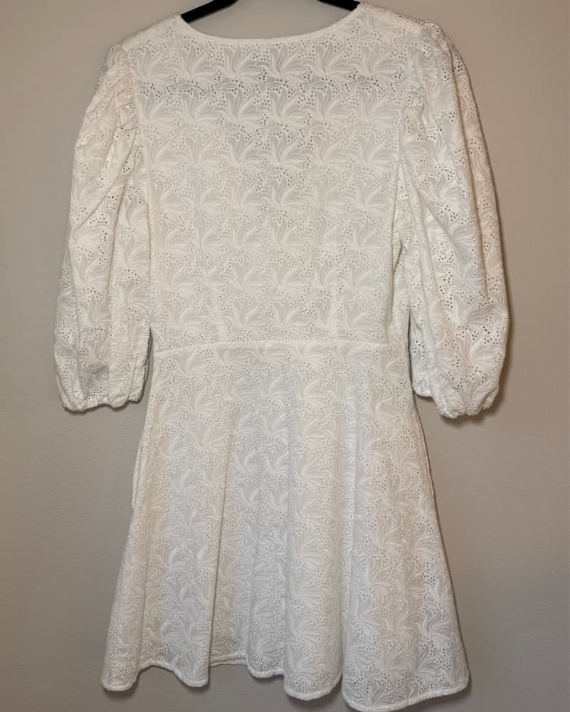 Delicate Eyelet Puff Sleeve Dress - Image 3