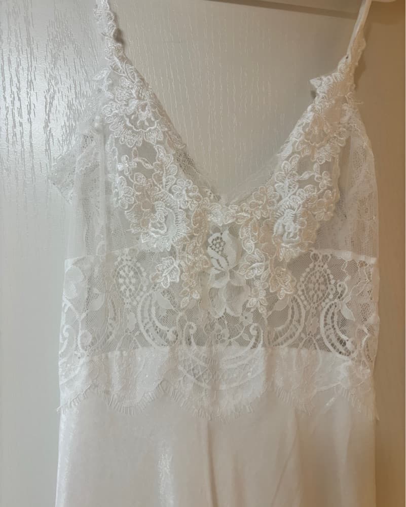 Lace Bodice Satin Gown - Image 5