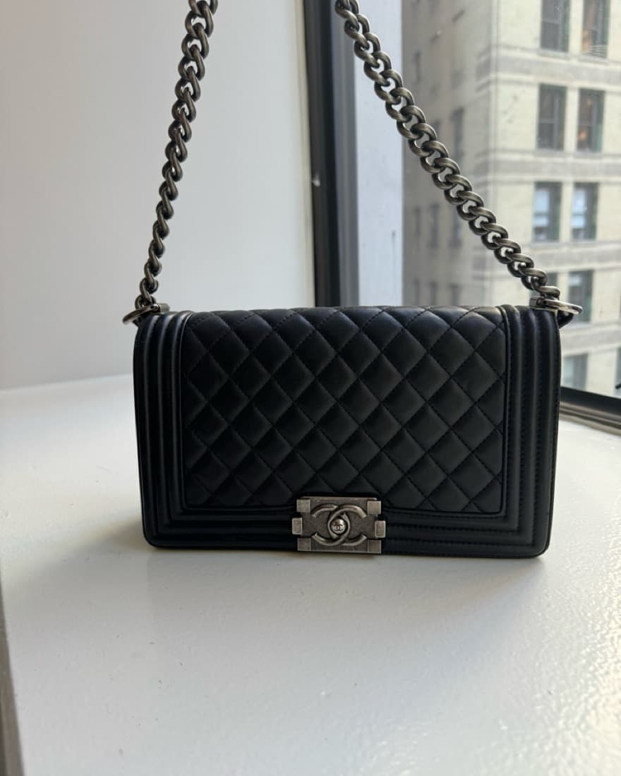 Chanel Boy Bag Lambskin - Image 1