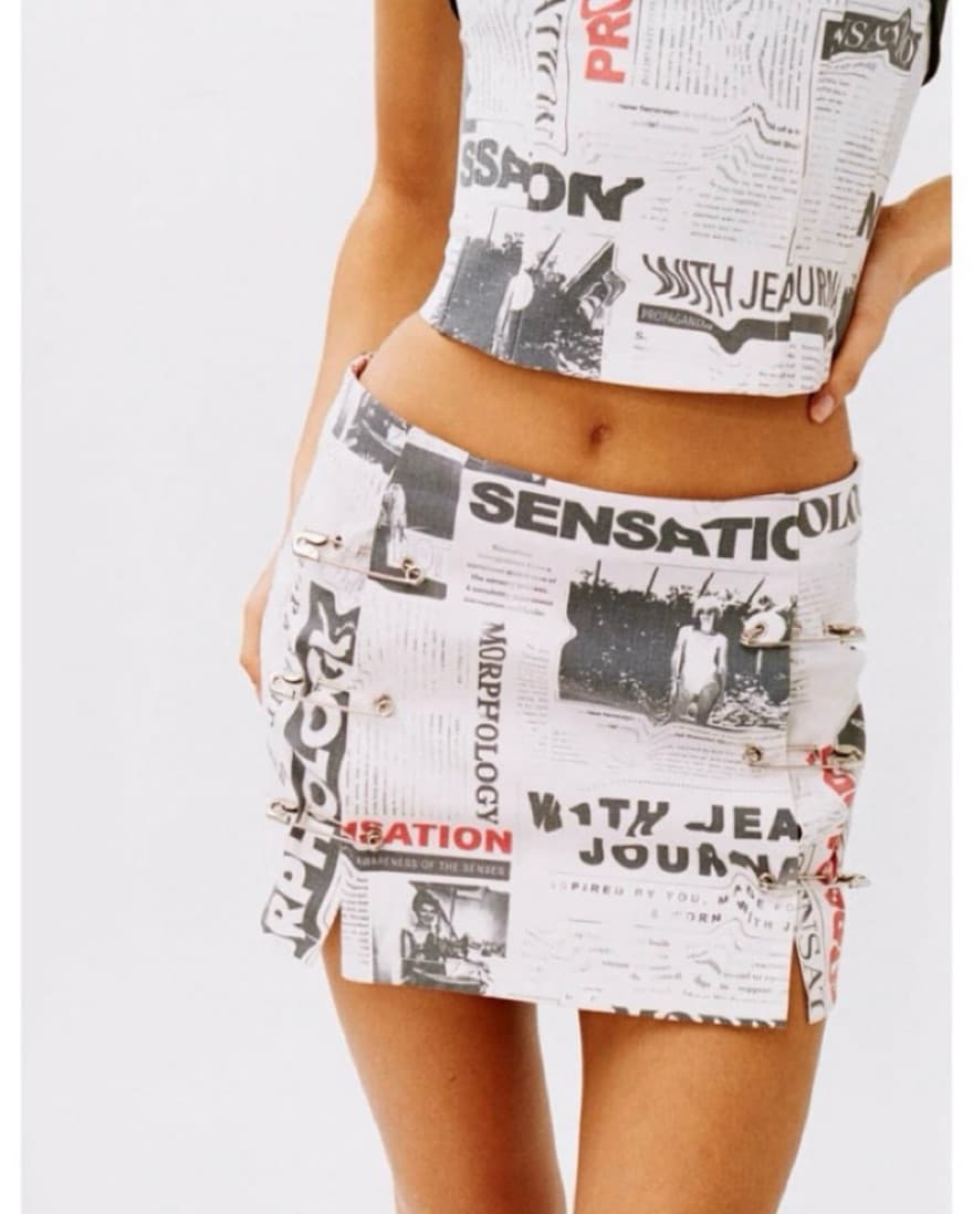 With Jean - Newspaper skirt  - Image 5