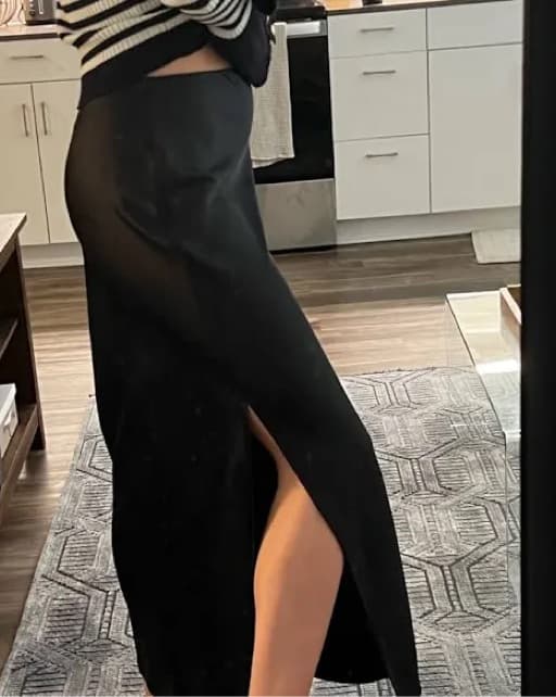 Elegant Black Maxi Skirt - Image 2