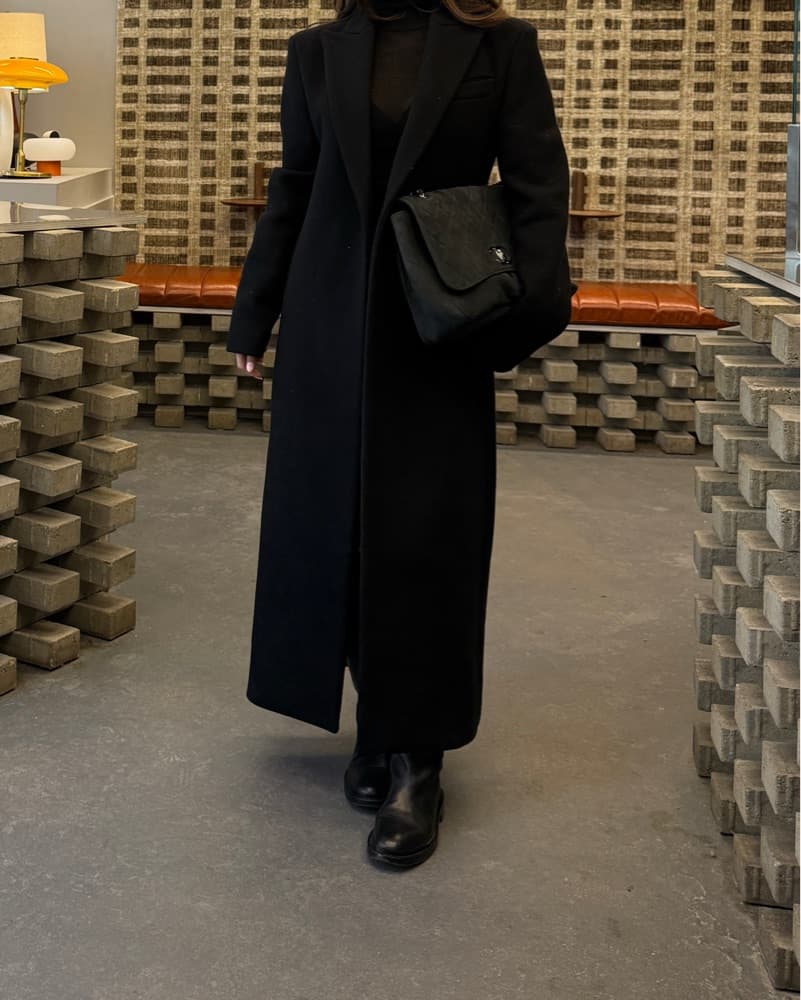 Large Chanel Quilted Bag - Image 2