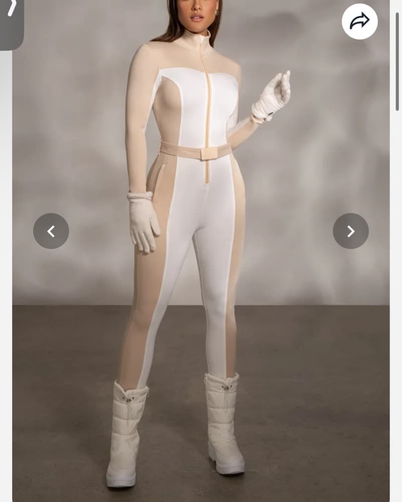 Stylish Snow Day Ski Outfit - Image 2