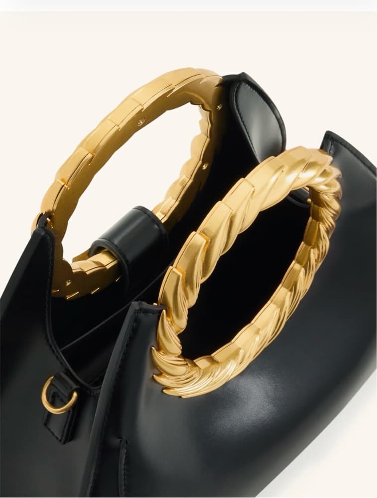 Elegant Black Leather Bag with Gold Chain Strap - Image 2