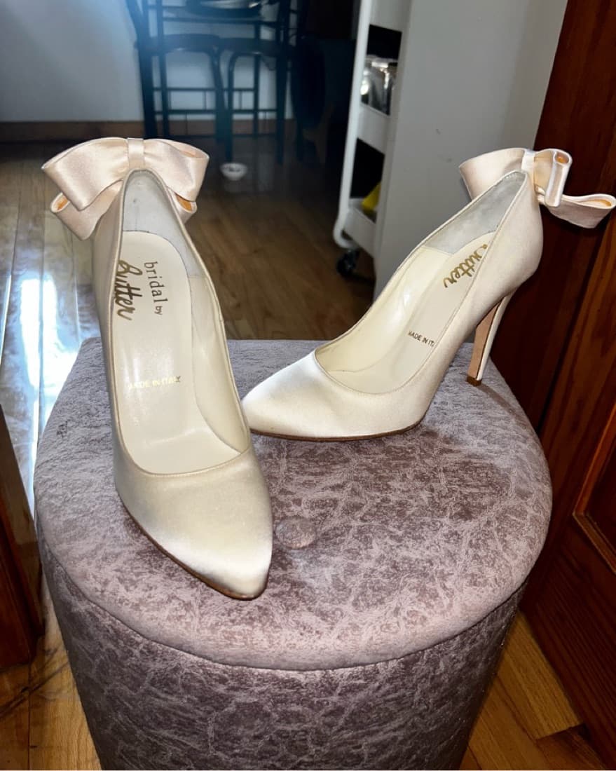 Rare Something Bleu Bridal Heels - Image 2