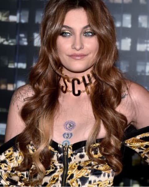 Limited Edition MOSCHINO Gold Choker - Image 2