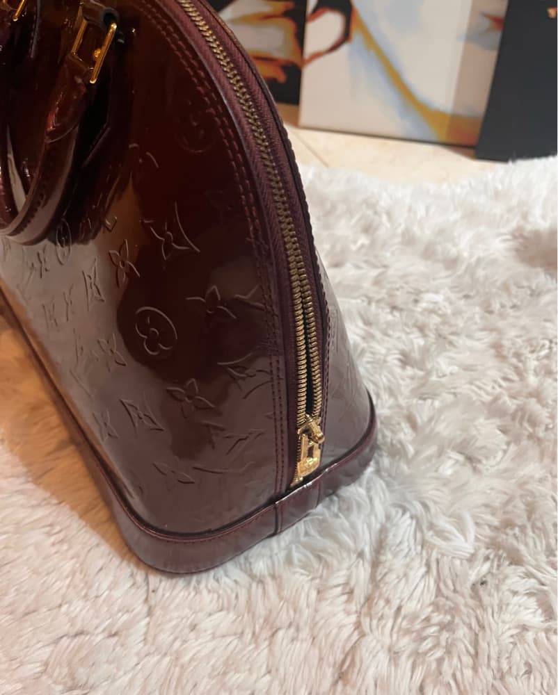 Louis Vuitton Burgundy Handbag  - Image 5