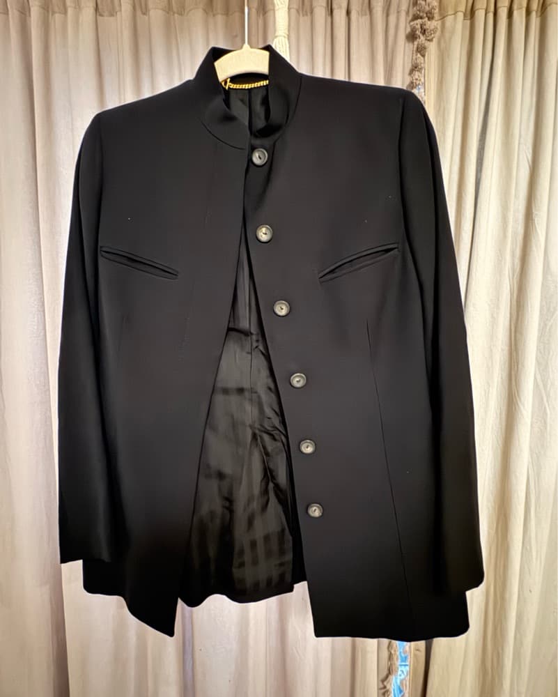 Gucci Tailored Black Jacket - Image 2