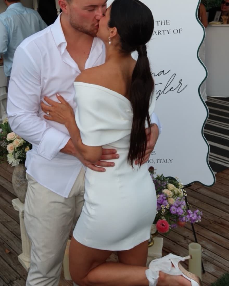 GWYNETH Off Shoulder Bow Mini Dress - Wh - Image 4