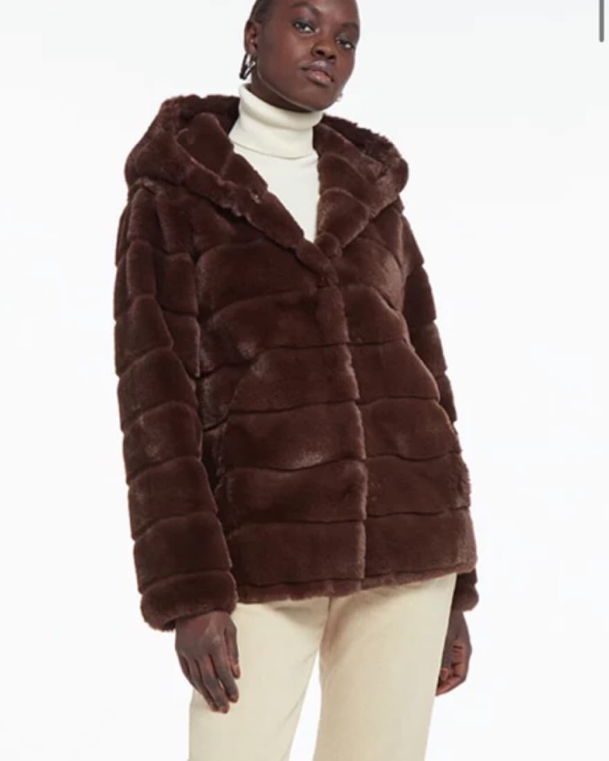 Apparis faux fur coat in Espresso - Image 4