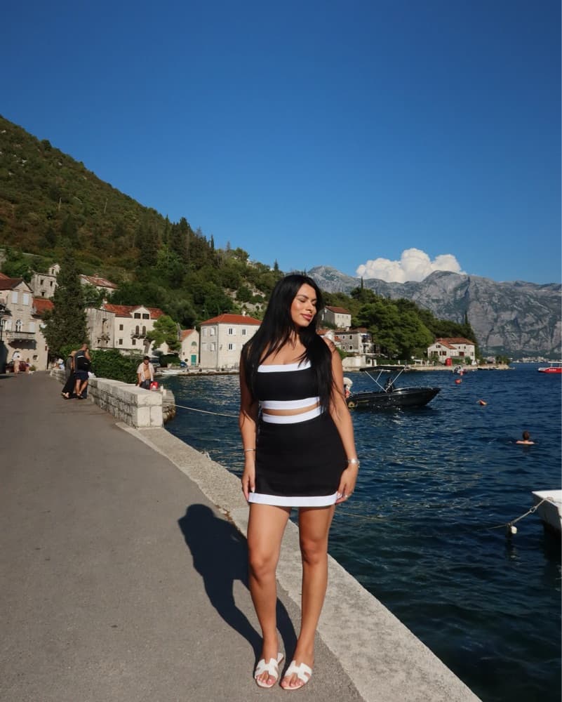 Reformation Robbie Two Piece Set - Image 4