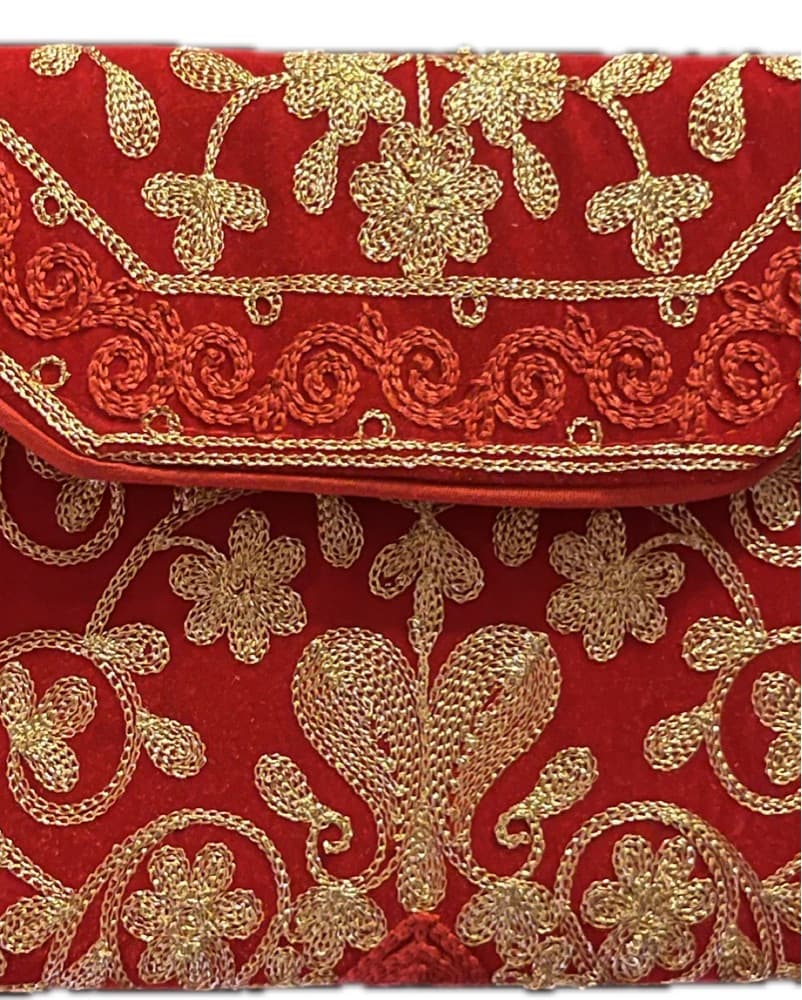 Luxurious Embroidered Velvet Clutch - Image 2