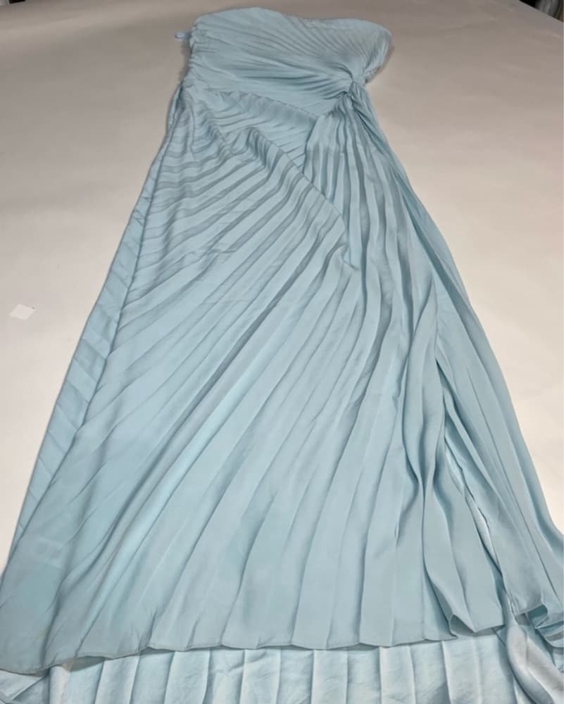 ALC Layla Blue Pleated Gown dress Size 6 - Image 3
