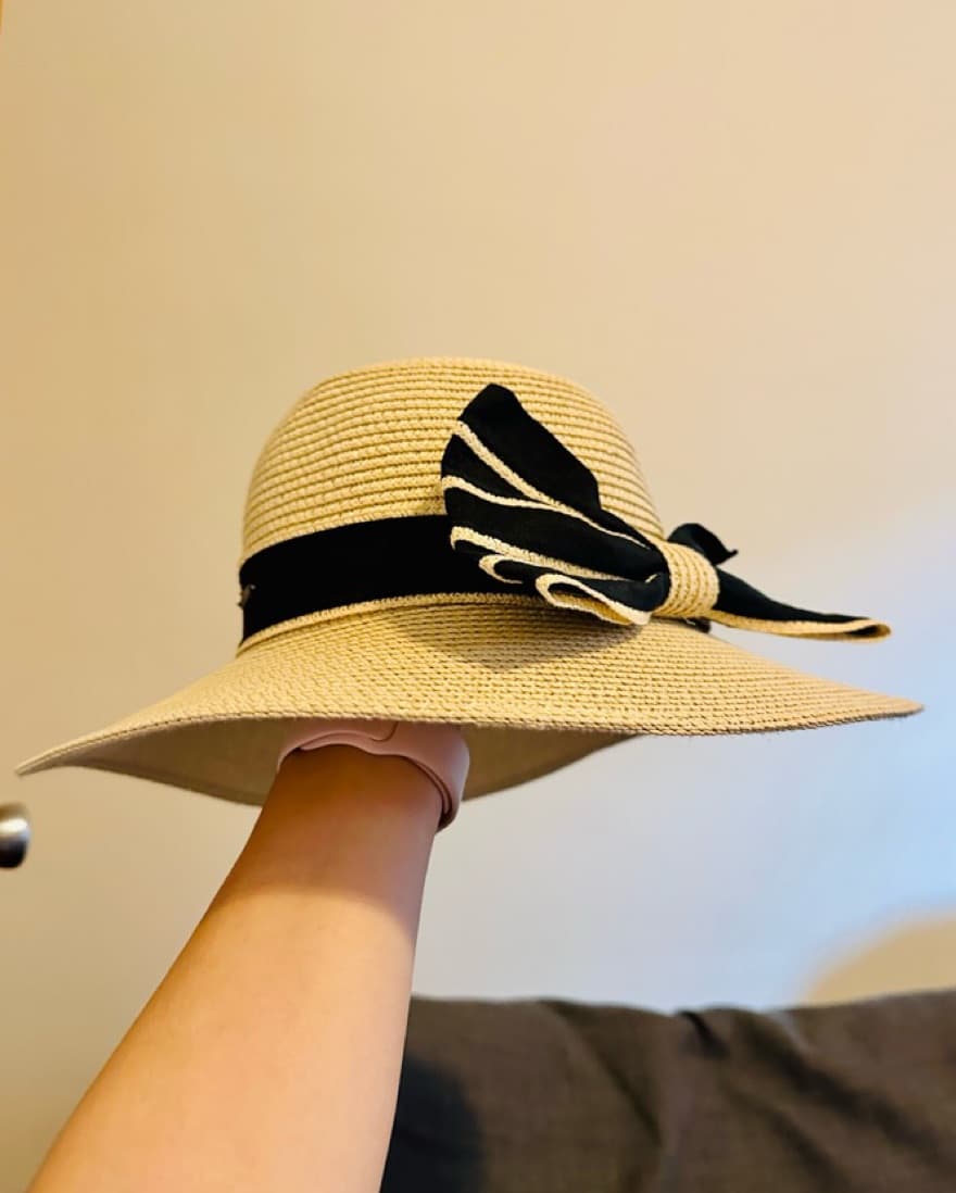 Bow Sun Hat Black Tan  - Image 2