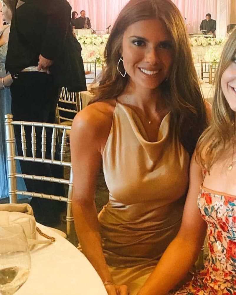 Golden Dress - Image 4