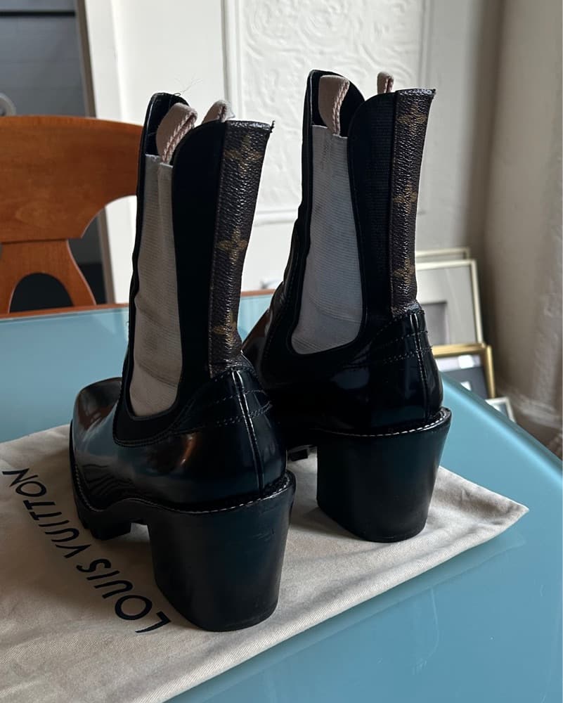 Louis Vuitton Lug Sole Booties - Image 2