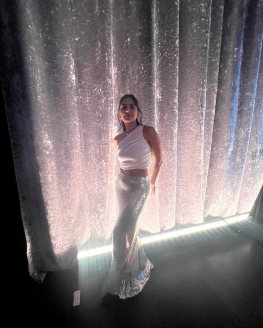 Sequins Long Skirt  - Image 2