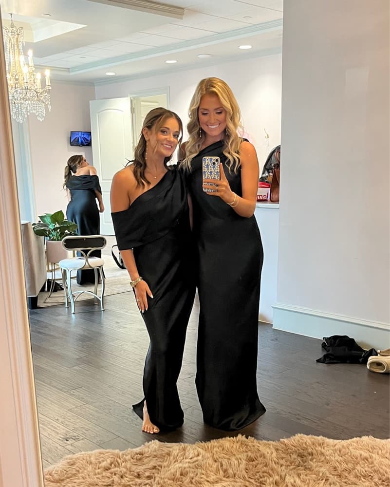Black One Shoulder Gown  - Image 2