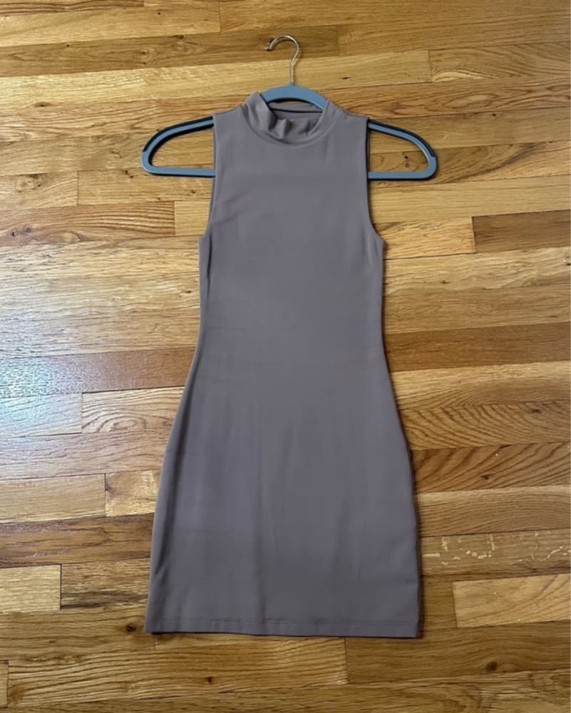 Aritizia Babaton Brown Mini Dress - Image 2