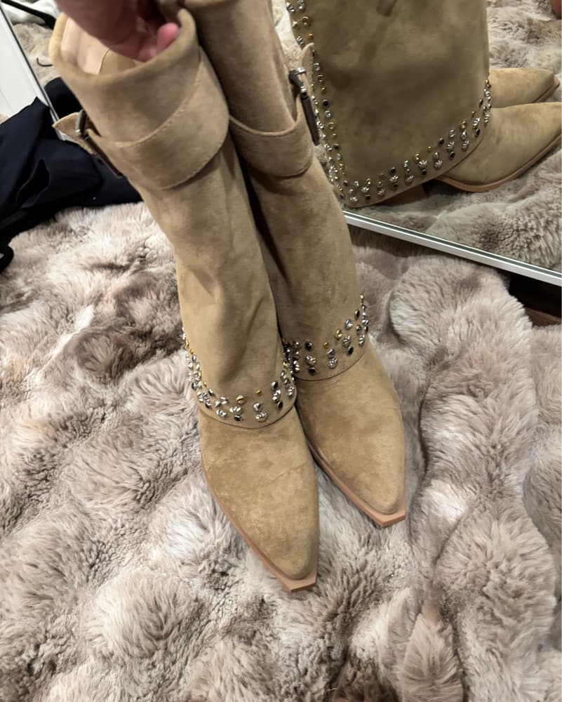 tan suede studded boots foldover new - Image 3