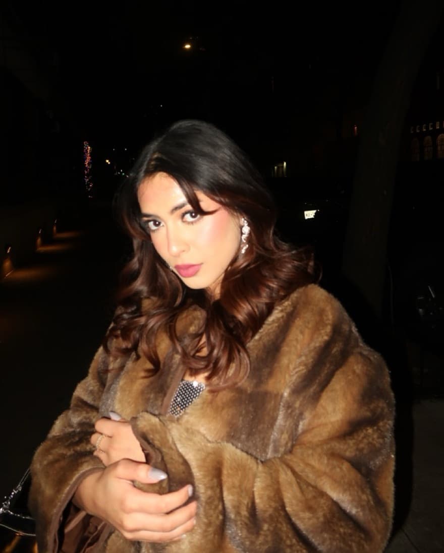 Giorgio Armani Fur Coat  - Image 2