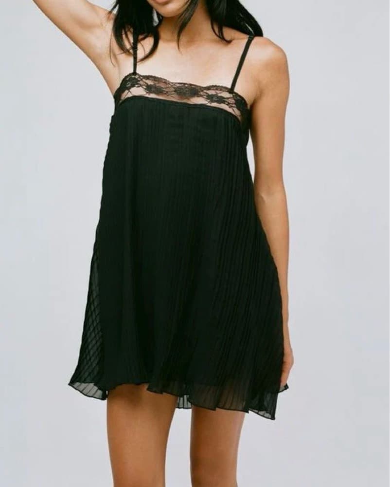 Bella Venice Aris Lace Dress - Image 1