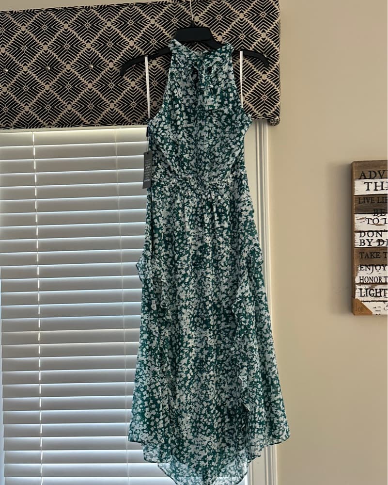 Elegant Floral Midi Dress - Image 1