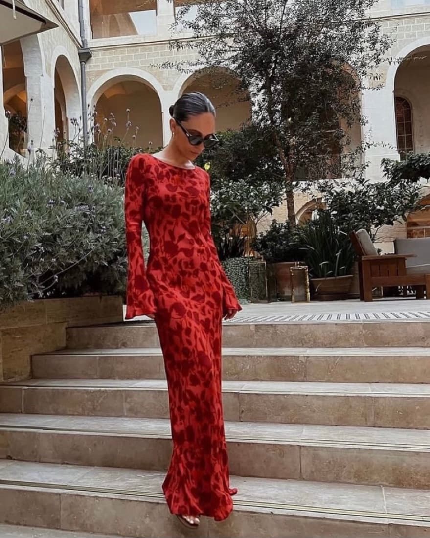 Realisation Par Red Dress - Image 1
