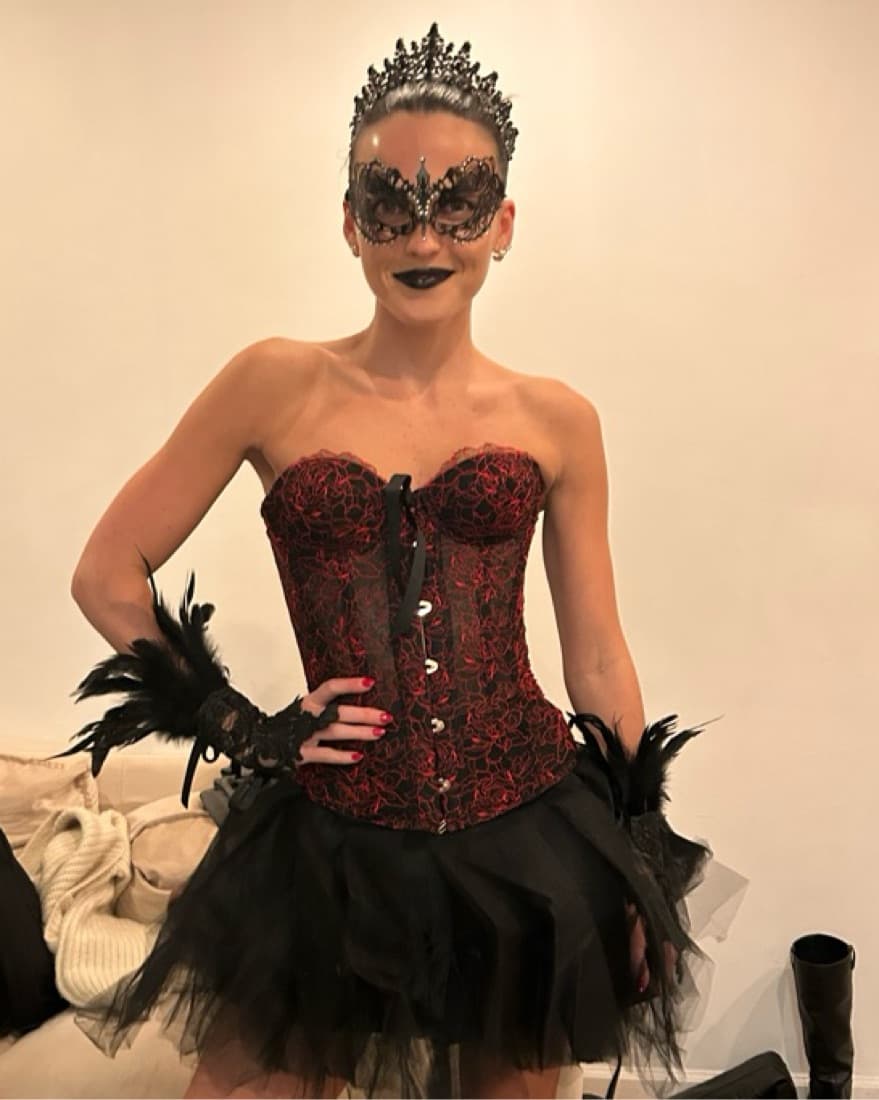 Red and Black Savage X Fenty Corset - Image 2