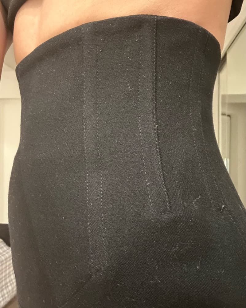 Alaia Sculpted High-Waisted Skirt - Image 5