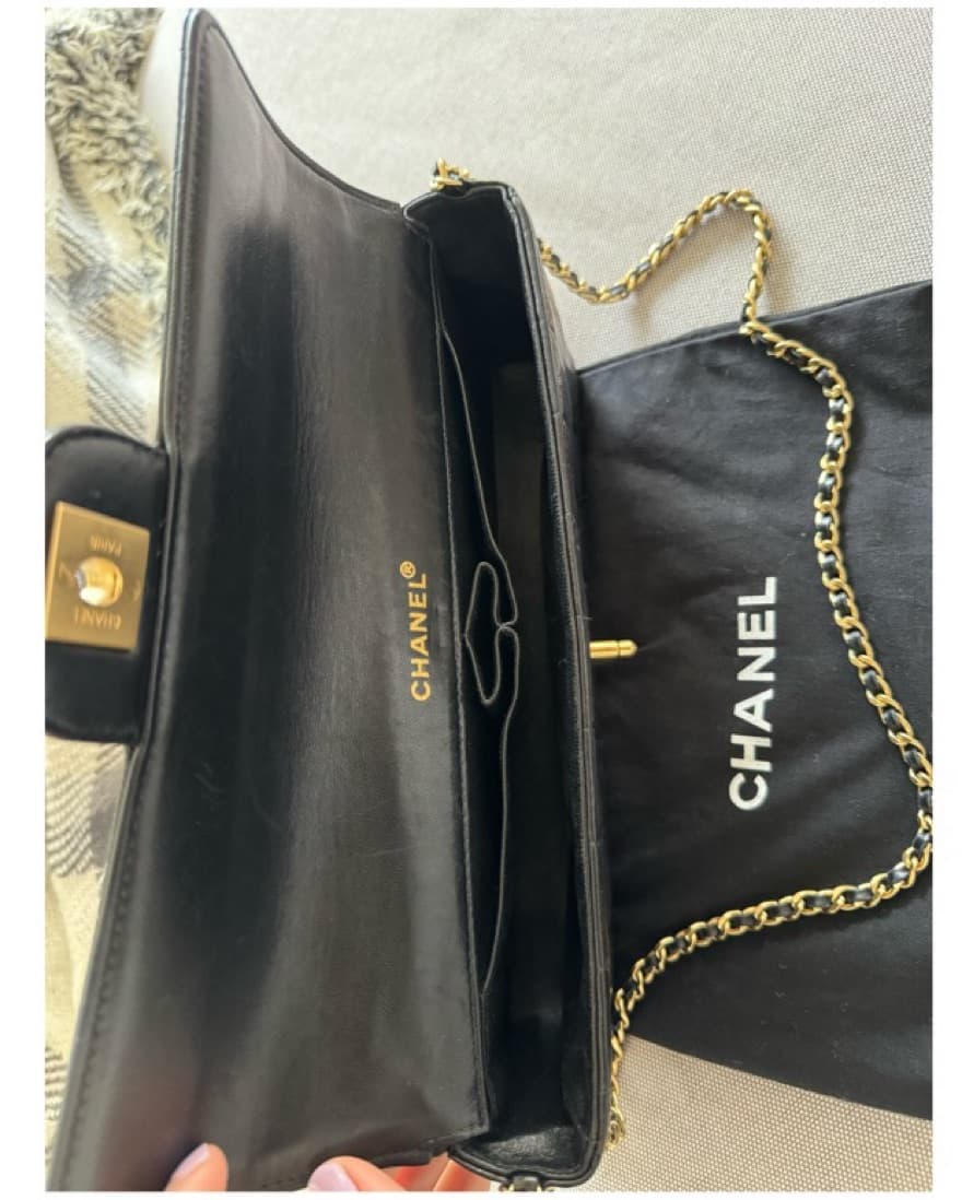 CHANEL Chocolate Bar Shoulder Bag 90%New - Image 4