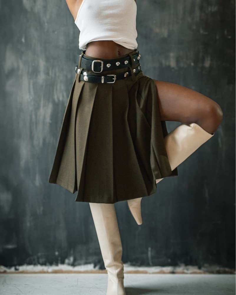 The Frankie Shoo Pleated Midi Skirt - Image 2
