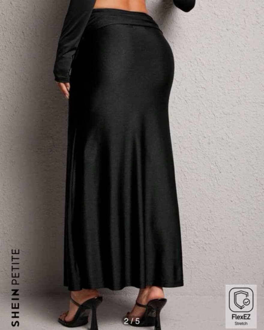 Chic Black Maxi Skirt - Image 4