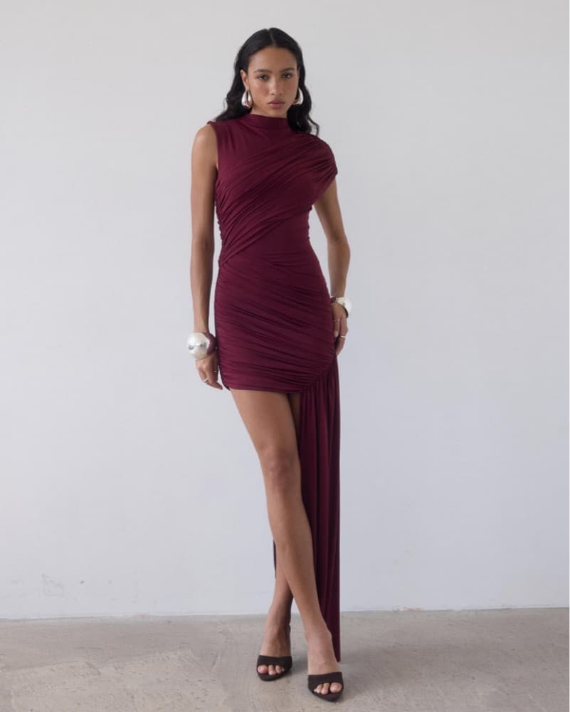 De La Vali Ravenna Dress In Burgundy - Image 5