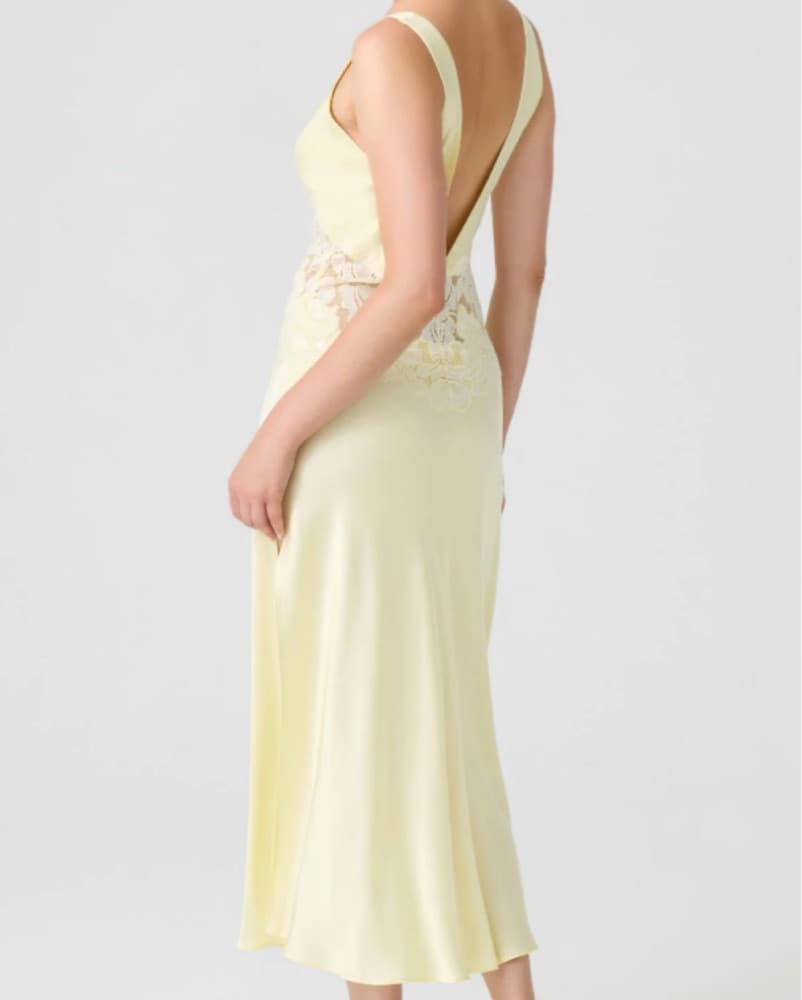 Stunning Yellow Silk Dress - Image 2
