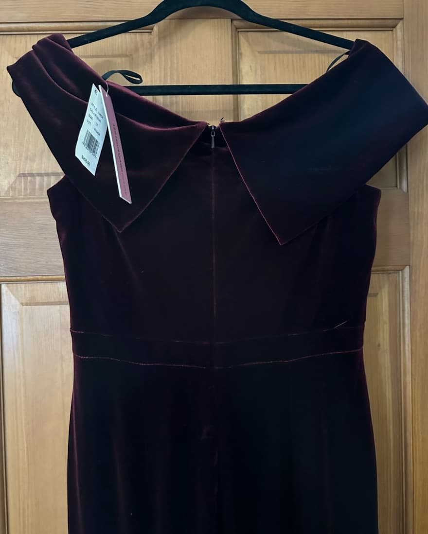 AQUA Velvet Burgundy Evening Gown - Image 3