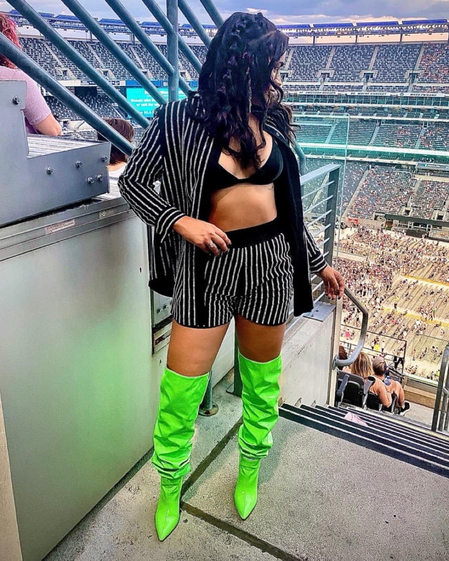Black Diamond Two Piece Set - Image 1