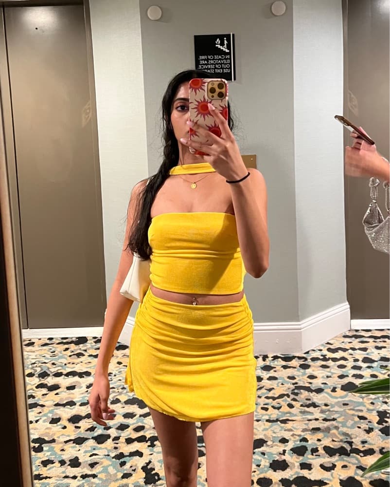 Vibrant Yellow Ruched Mini Set - Image 4